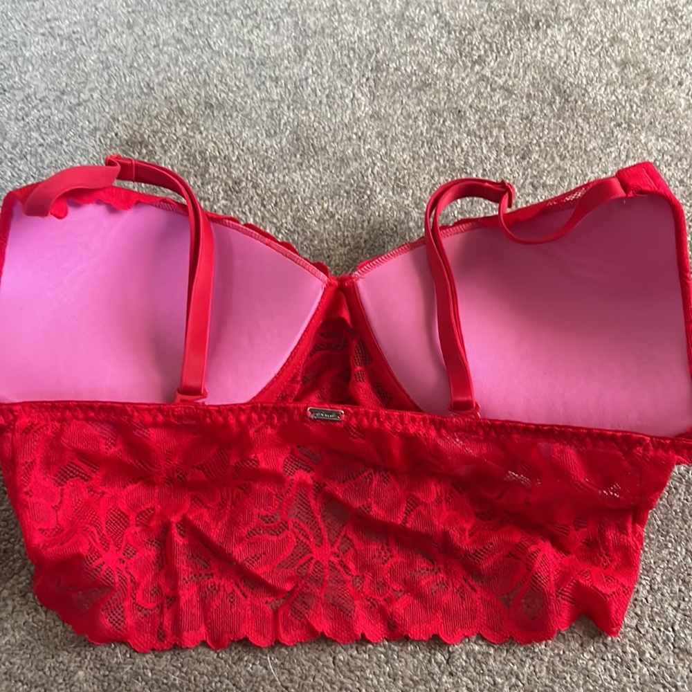 PINK push-up red lace bralette - Picture 3 of 4